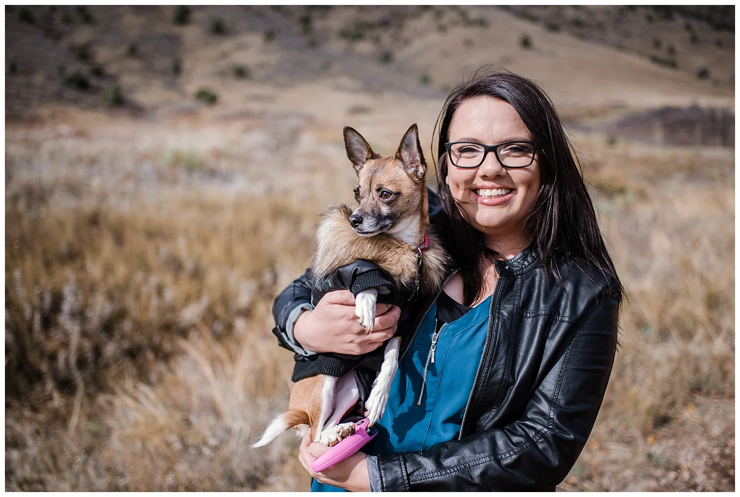 red rocks family photos, denver family photographer, colorado family photographer, family photos in denver, dog photos denver, red rocks, dog and woman photos, holiday photos, denver photos, colorado photographer