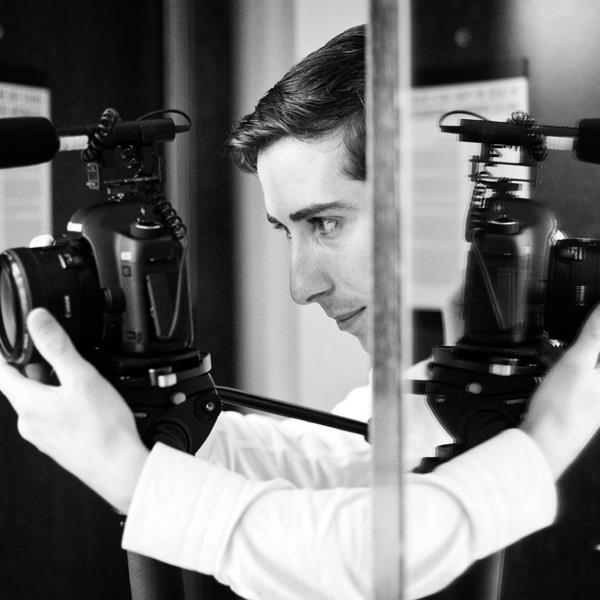 Vrai Photography