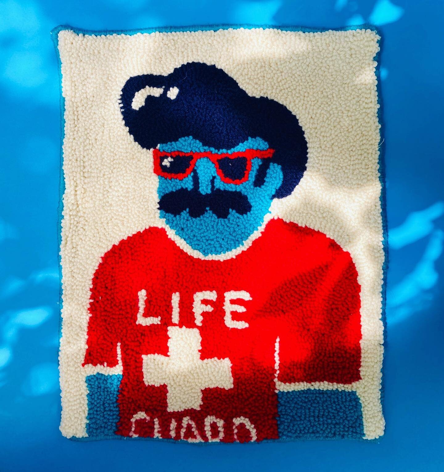 🚨Hunky Lifeguard Alert🚨
.
.
.
.
#tufting #punchneedle #handtufted #illustration #textiledesign #rugtufting