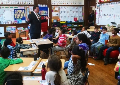 Ciommo speaks to Winship Elementary School students about the importance of public service. 