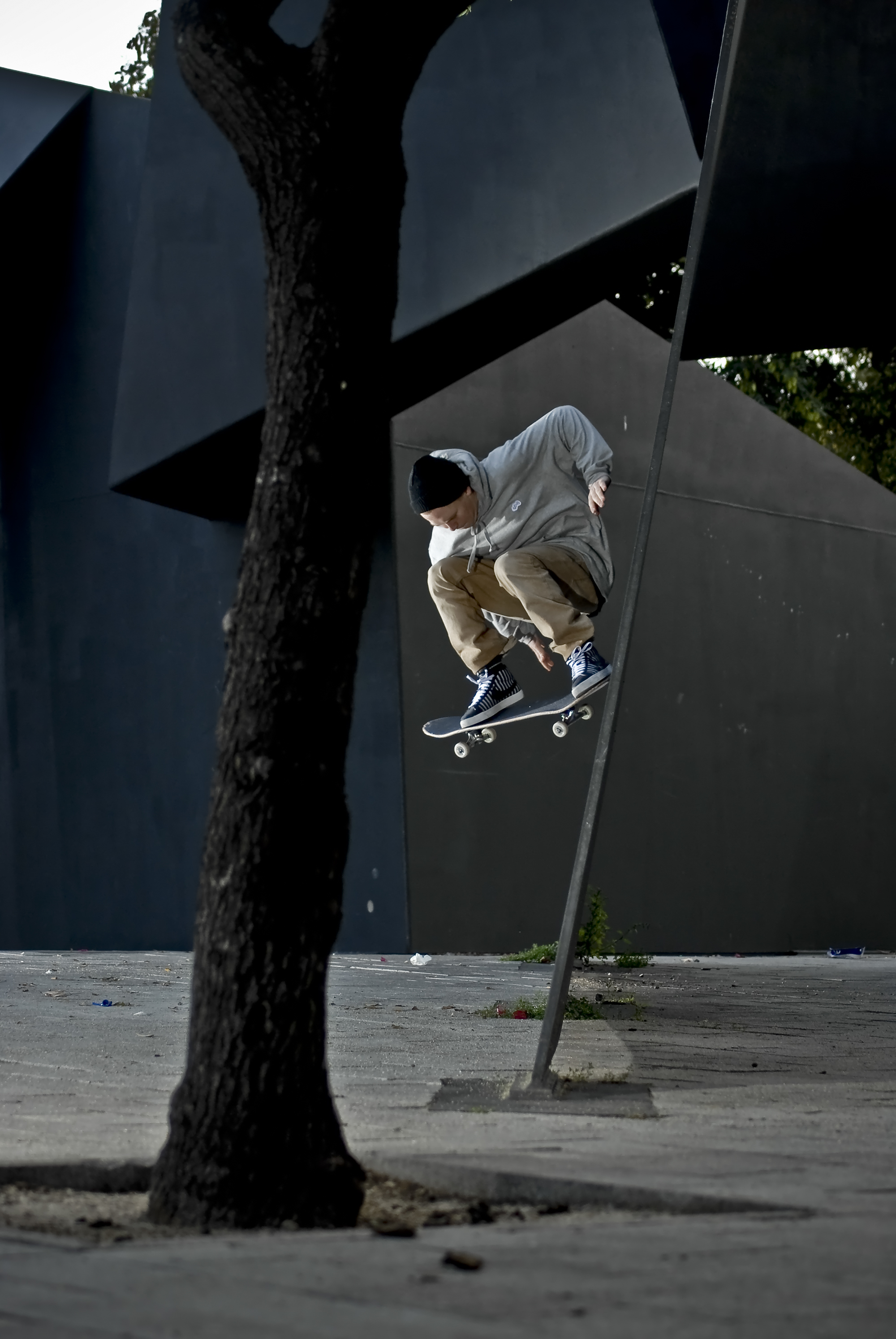 •SS wallride nolie out.jpg