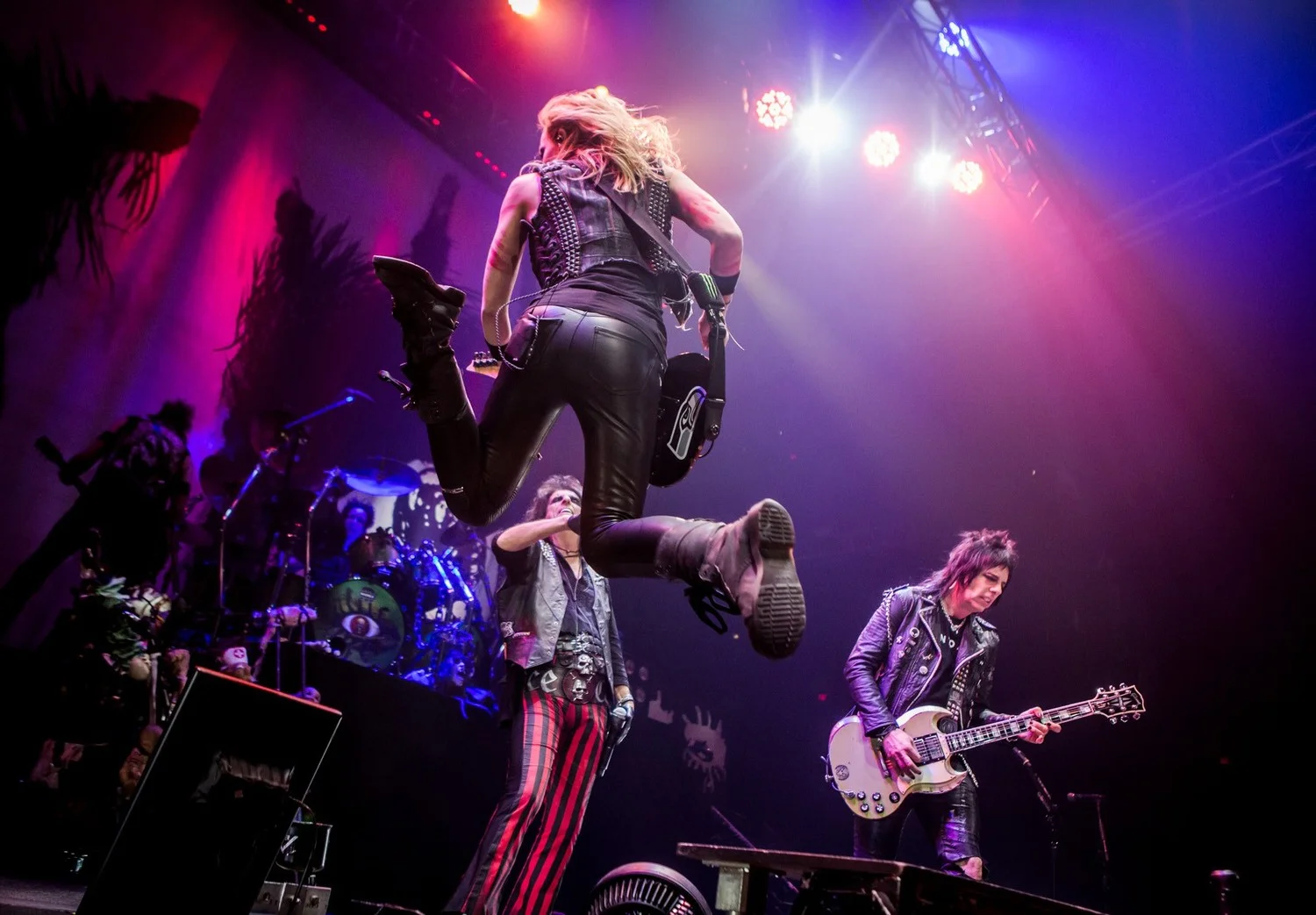phx_mus_20151219_motleycrue_034.jpg