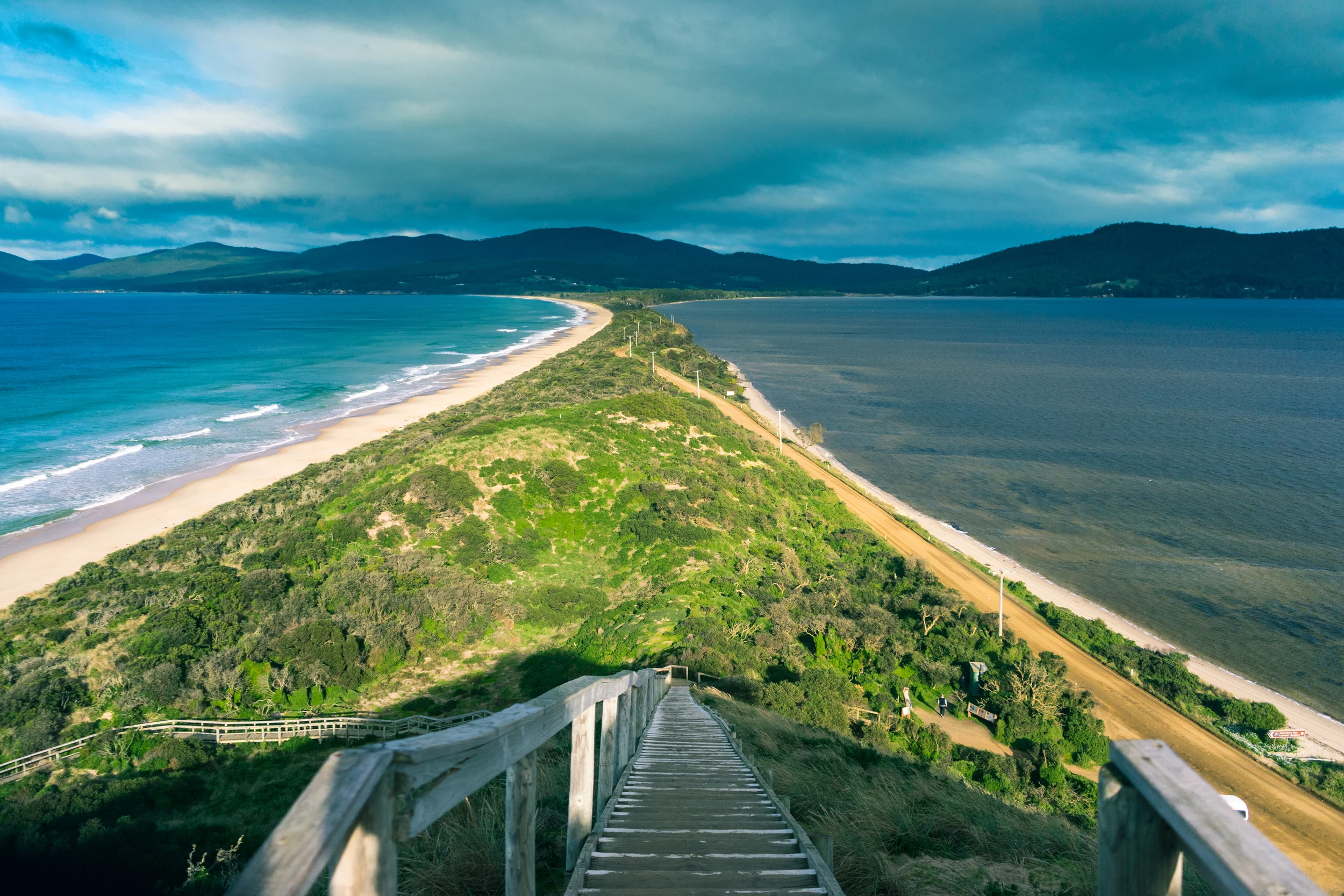 Well, this view says it all. I didn't have the luck to witness any white kangaroo, but the view itself can easily prove that Tasmania is not like any other places on this planet.