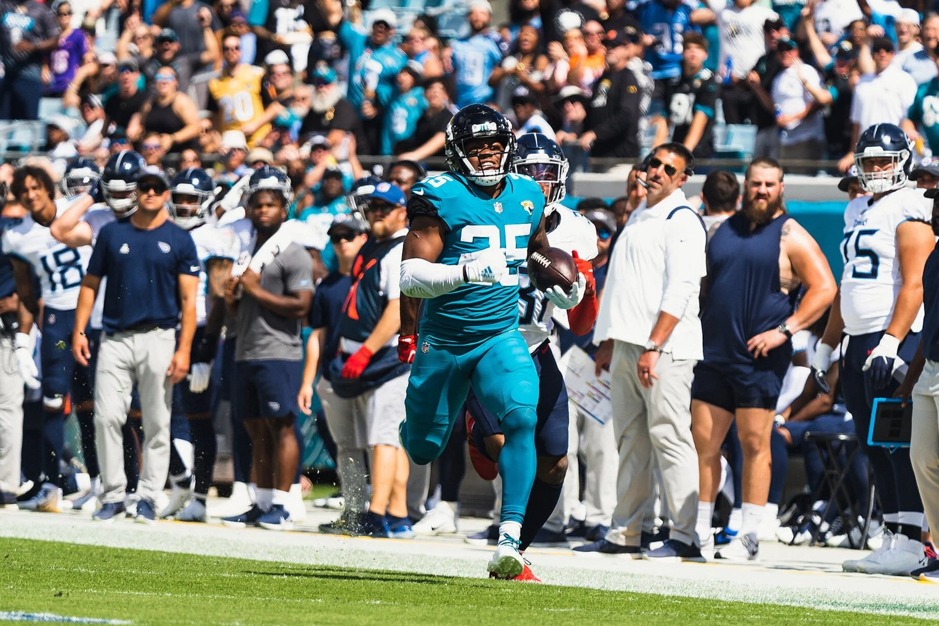 OCTOBER 10, 2021 - Jaguars vs. Titans