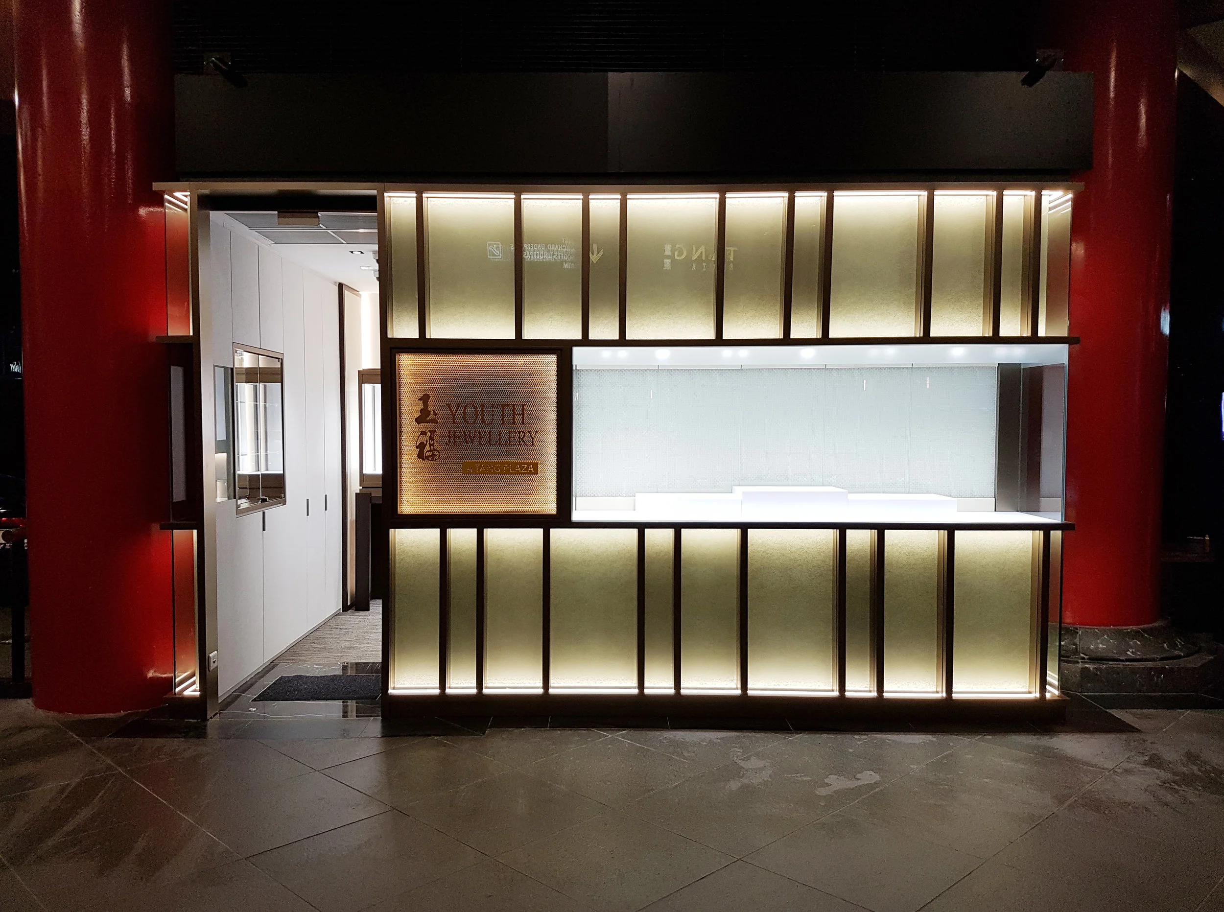 Youth Jewellery Retail Shop - Marriott Tangs Plaza Singapore