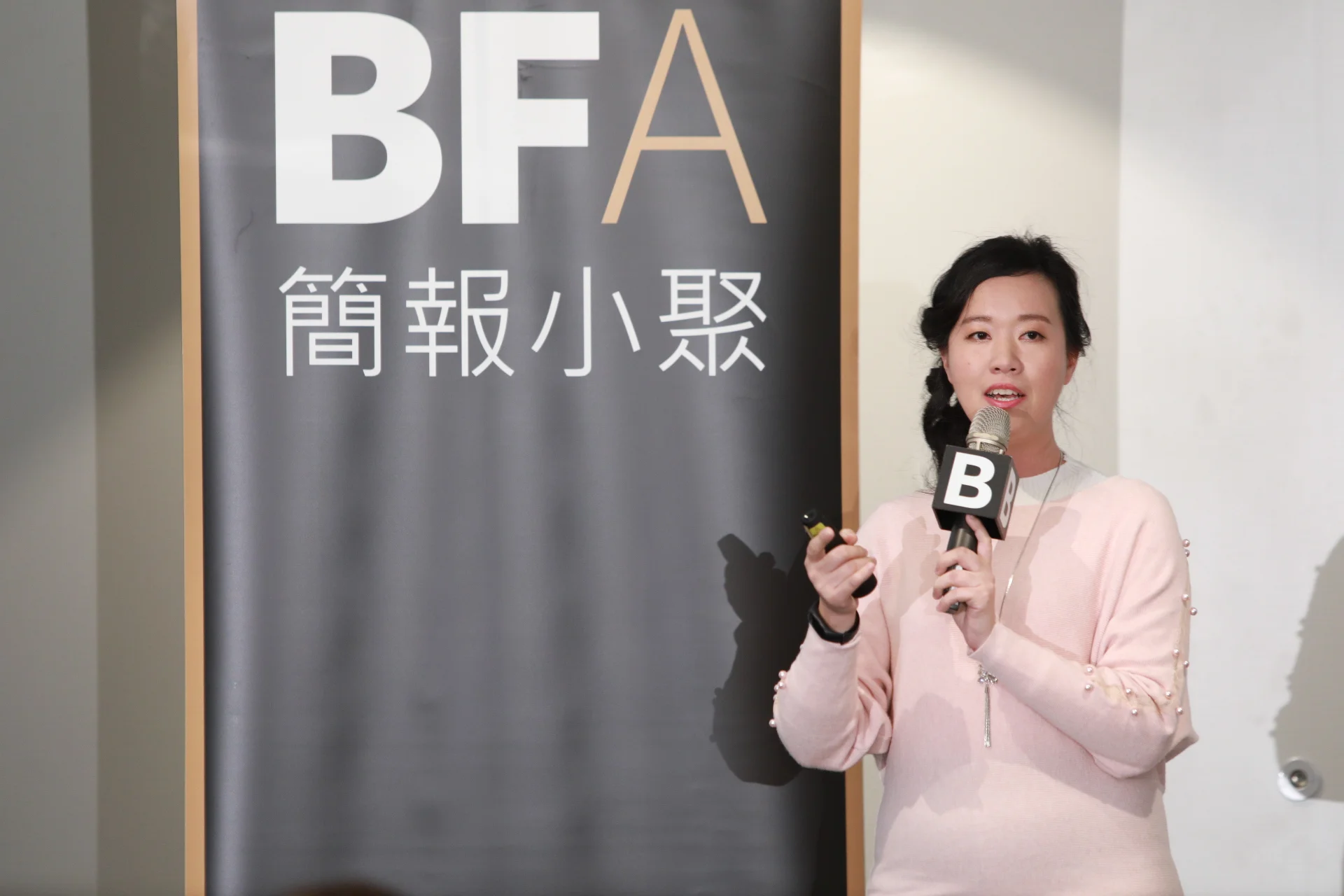 獨立文字工作者 郭雪瑤 Snow:幕前的光鮮亮麗,是幕後的大力支援