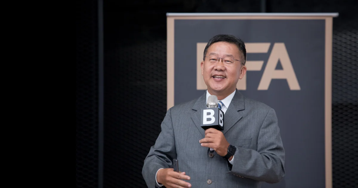 公益平台文化基金會顧問 范希平:細膩服務關鍵 - 大鼻子情聖的慢跑鞋