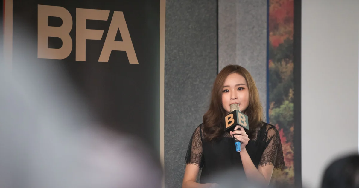 TutorABC 產品示範部 副理 Flora：最遙遠的距離，是等待