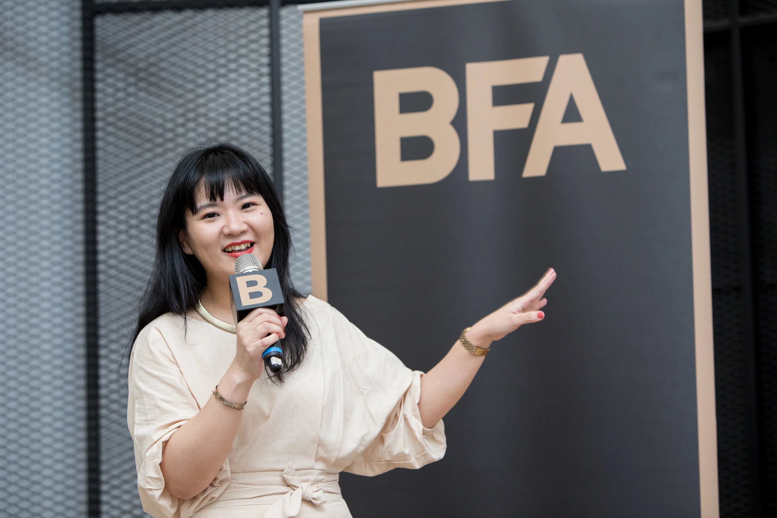 簡報小聚_Bella.jpg