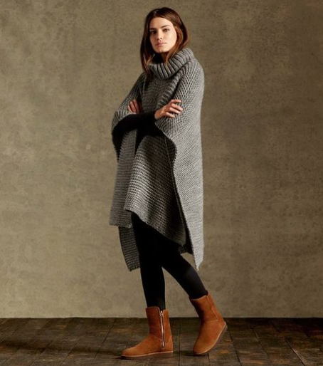 Oversized poncho, leggings and neutral Uggs = TICK!