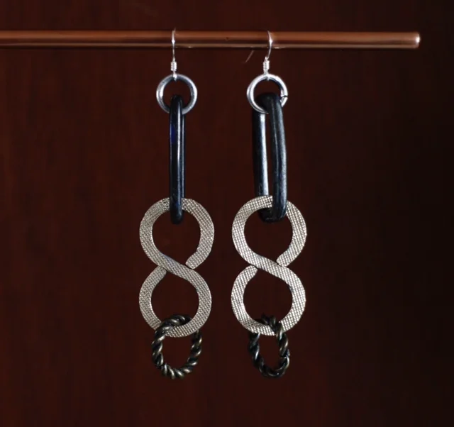 balck oval silver 8 black hoop 1.jpg