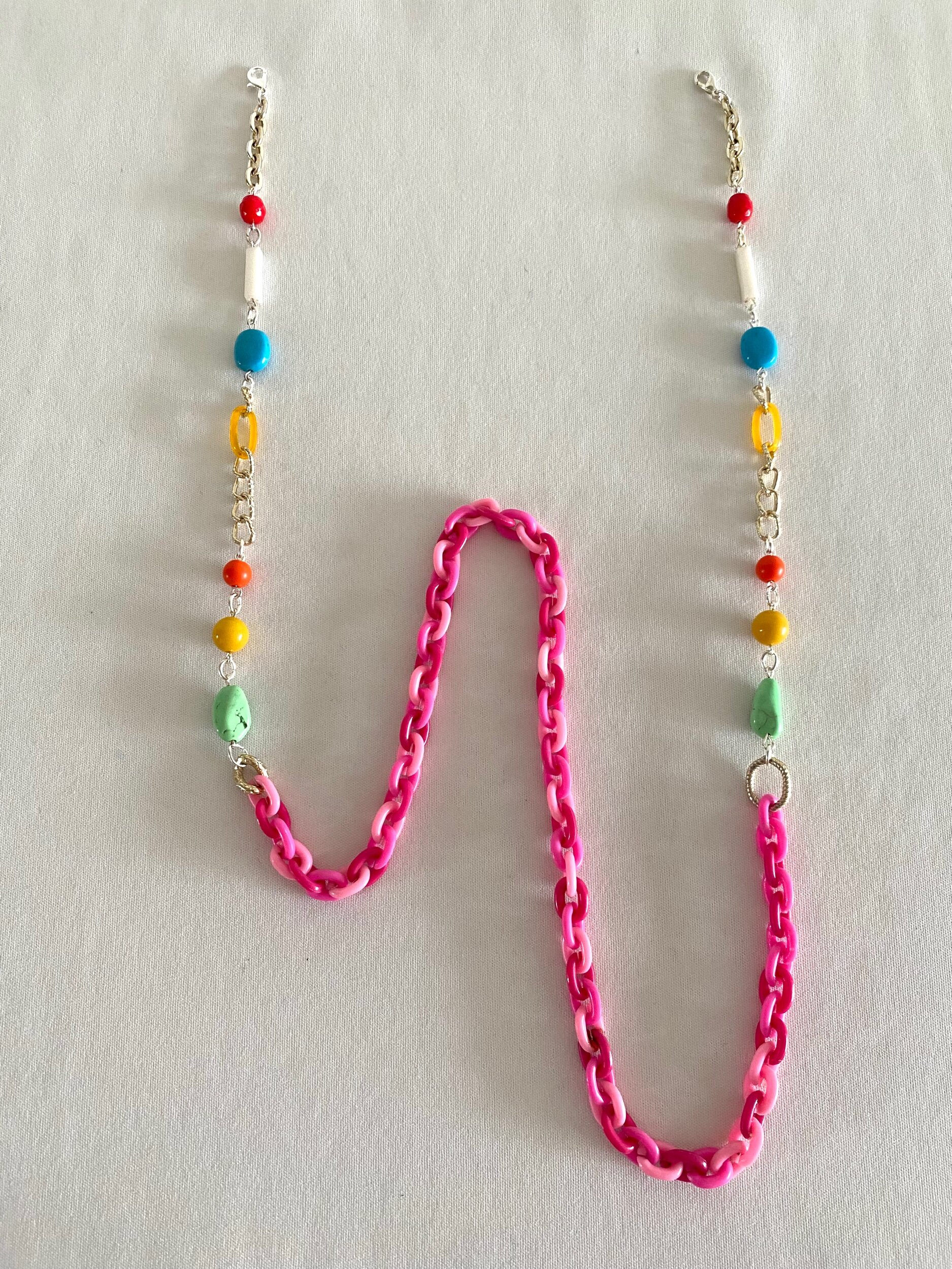 Fun and colourful pink Glasses chain