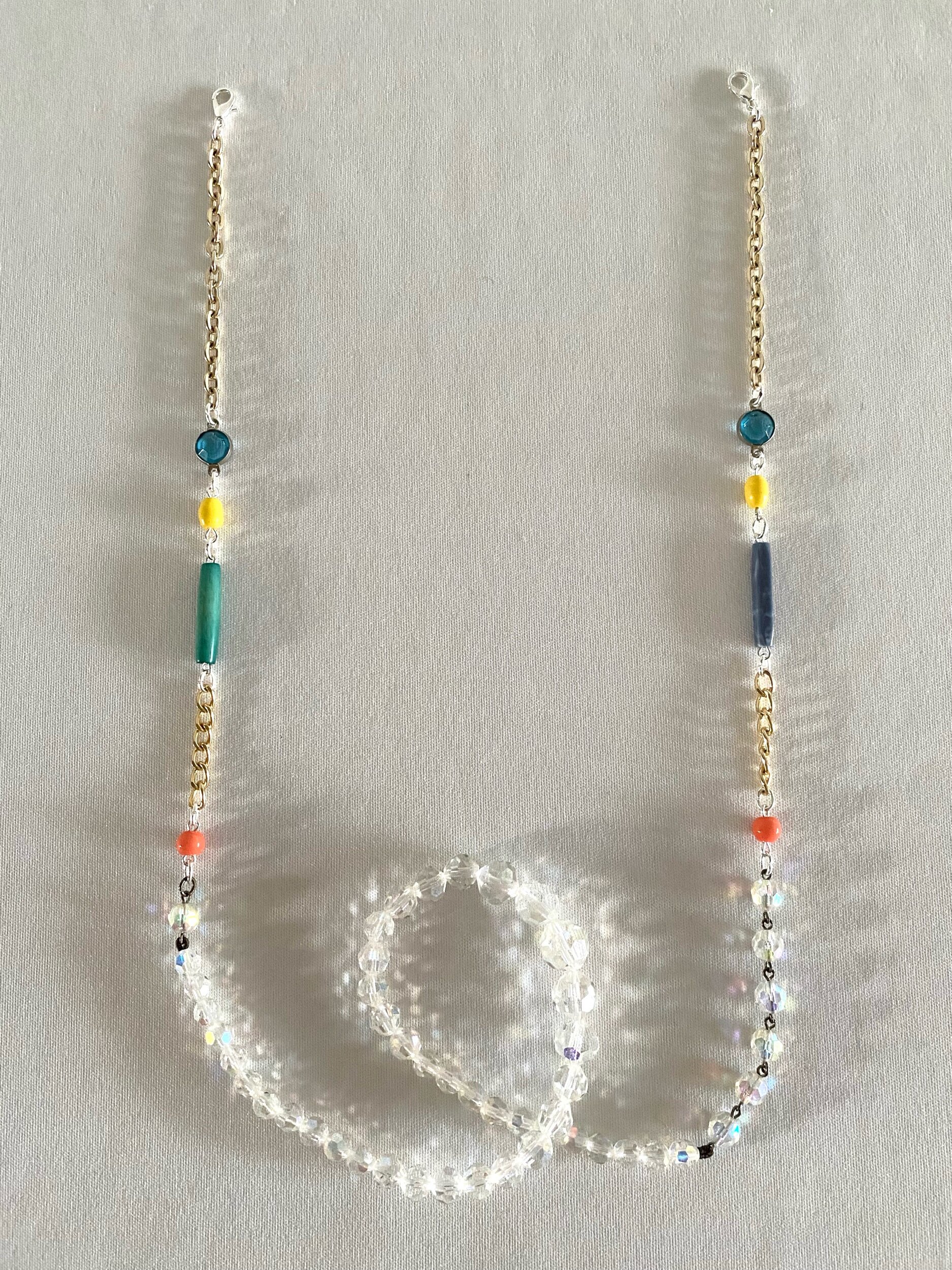 Glasses chain with vintage crystals