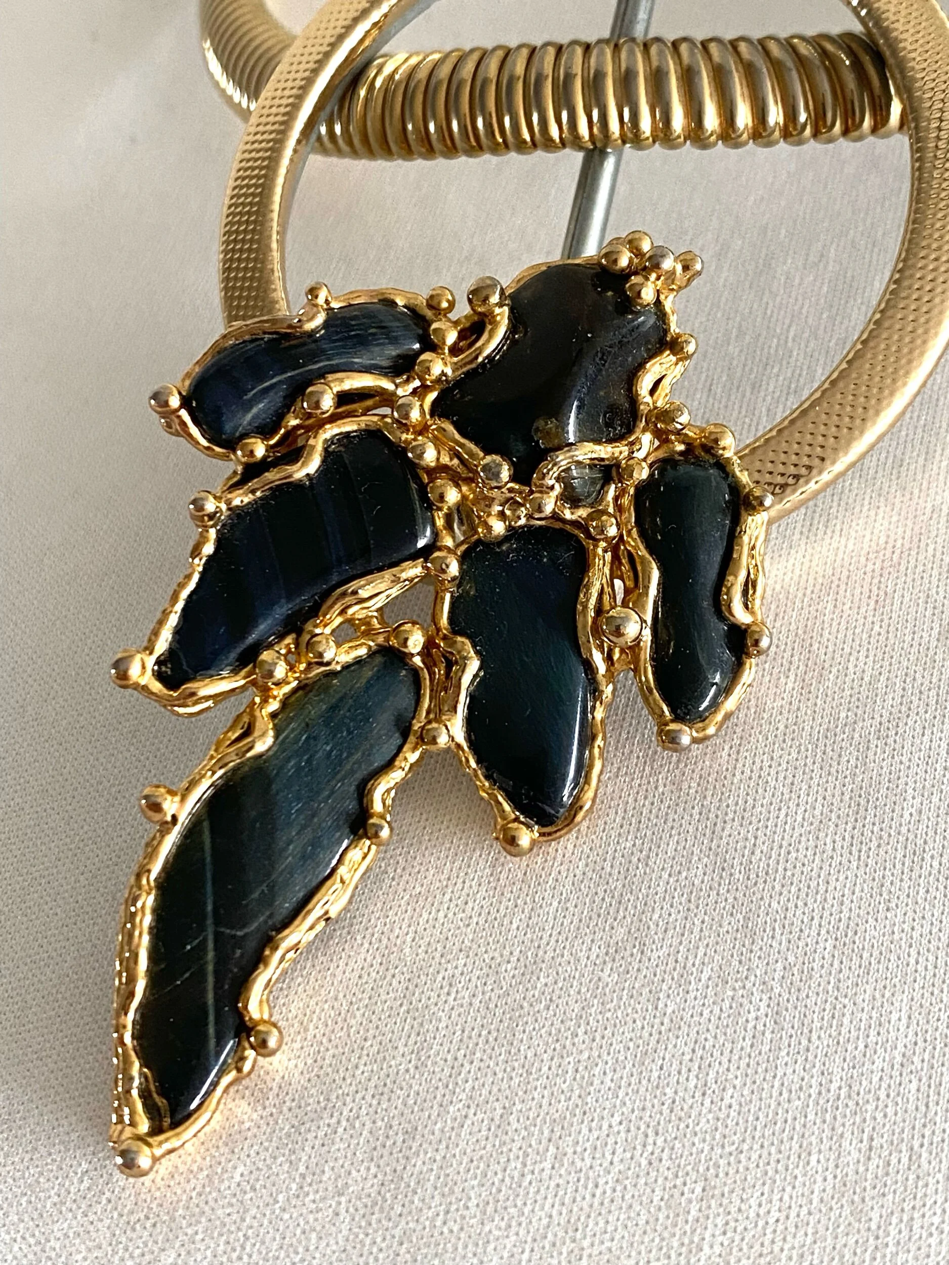 5317D149-647A-4002-906B-0A3E12194292