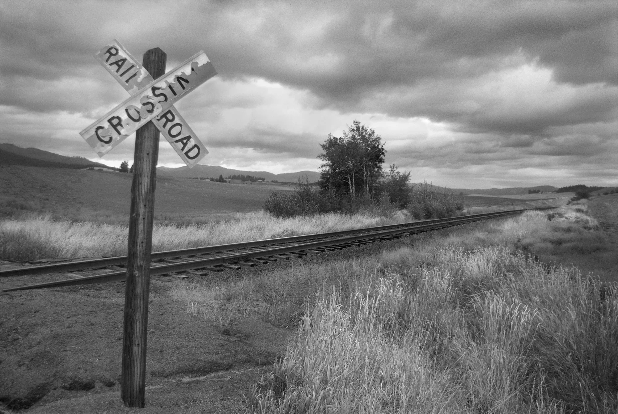Railroad Cross Tiff.jpg