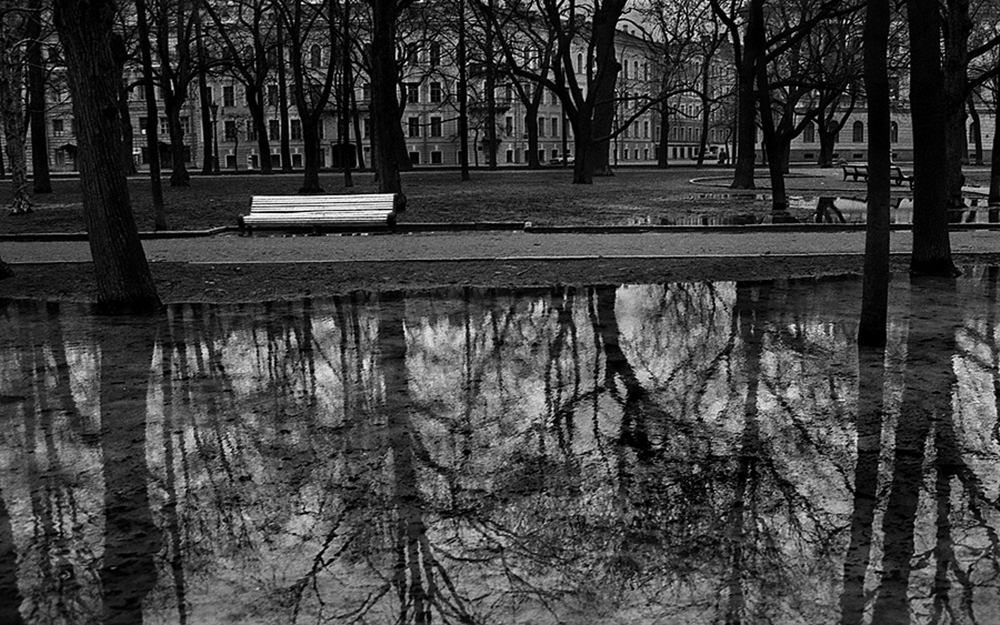 Melting Ice, Park St Petersburg, 1995.jpg