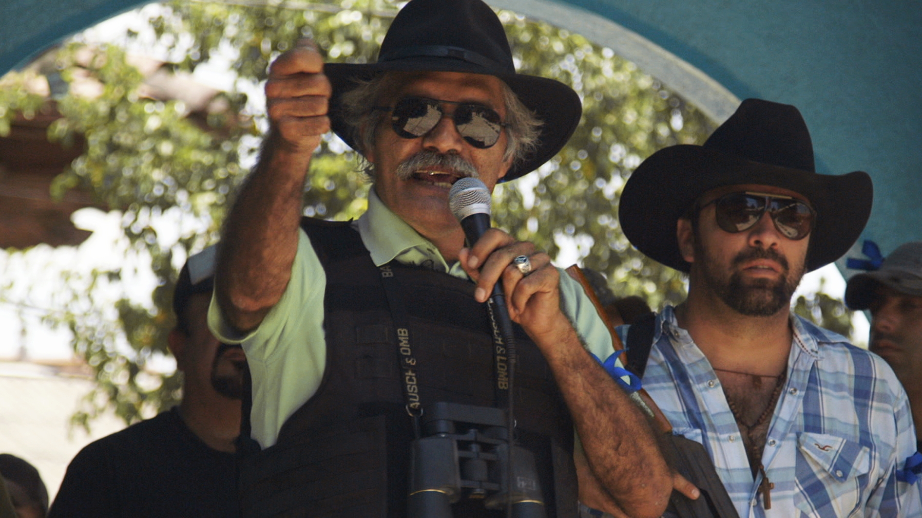 #5 - Dr. Jose Mireles (center), in CARTEL LAND, a film by Matthew Heineman.jpg