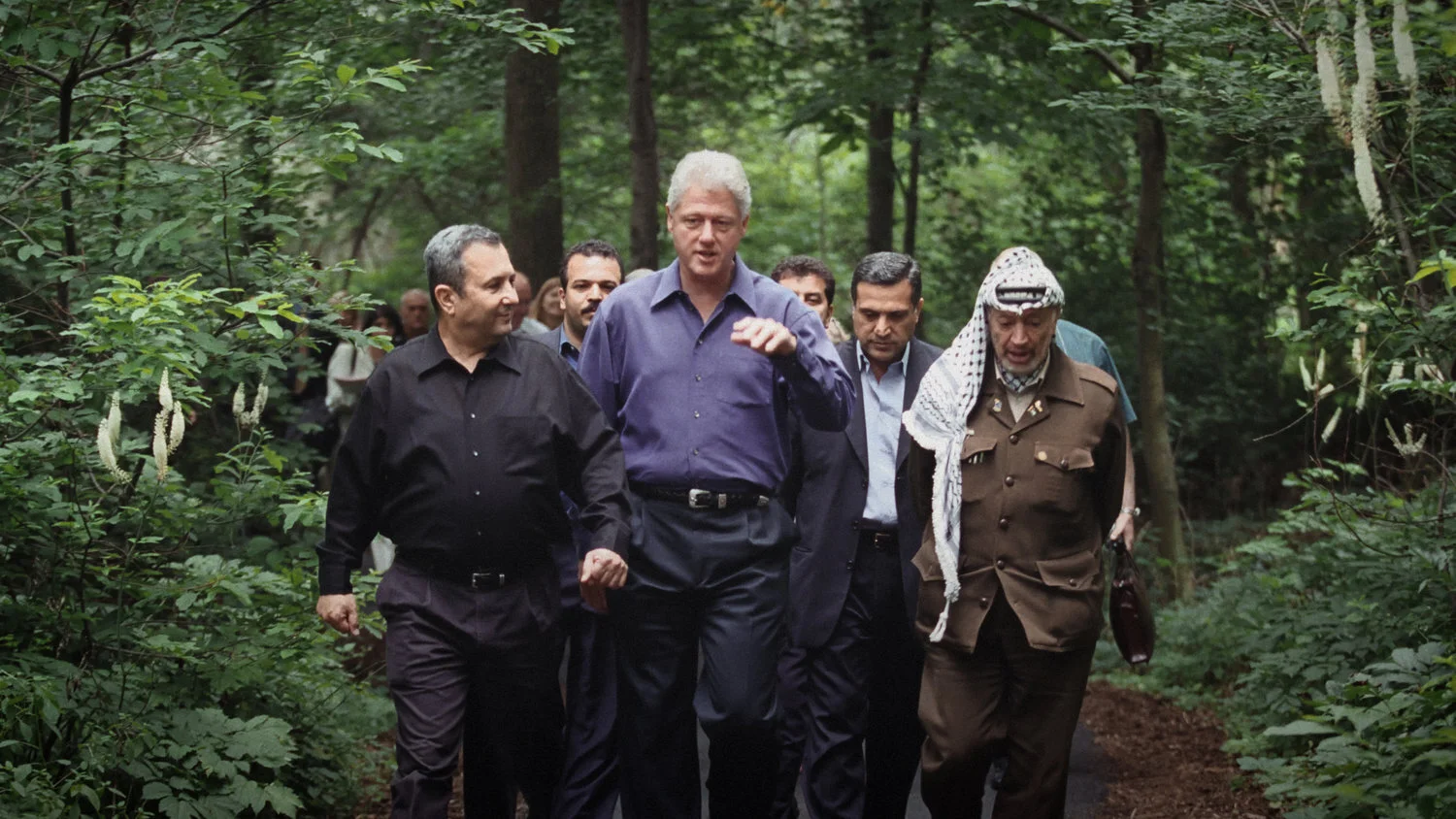 _A+scene+from+THE+HUMAN+FACTOR+(L-R)+Ehud+Barak,+Bill+Clinton+and+Yasser+Arafat+at+Camp+David+in+2000++-3.jpg