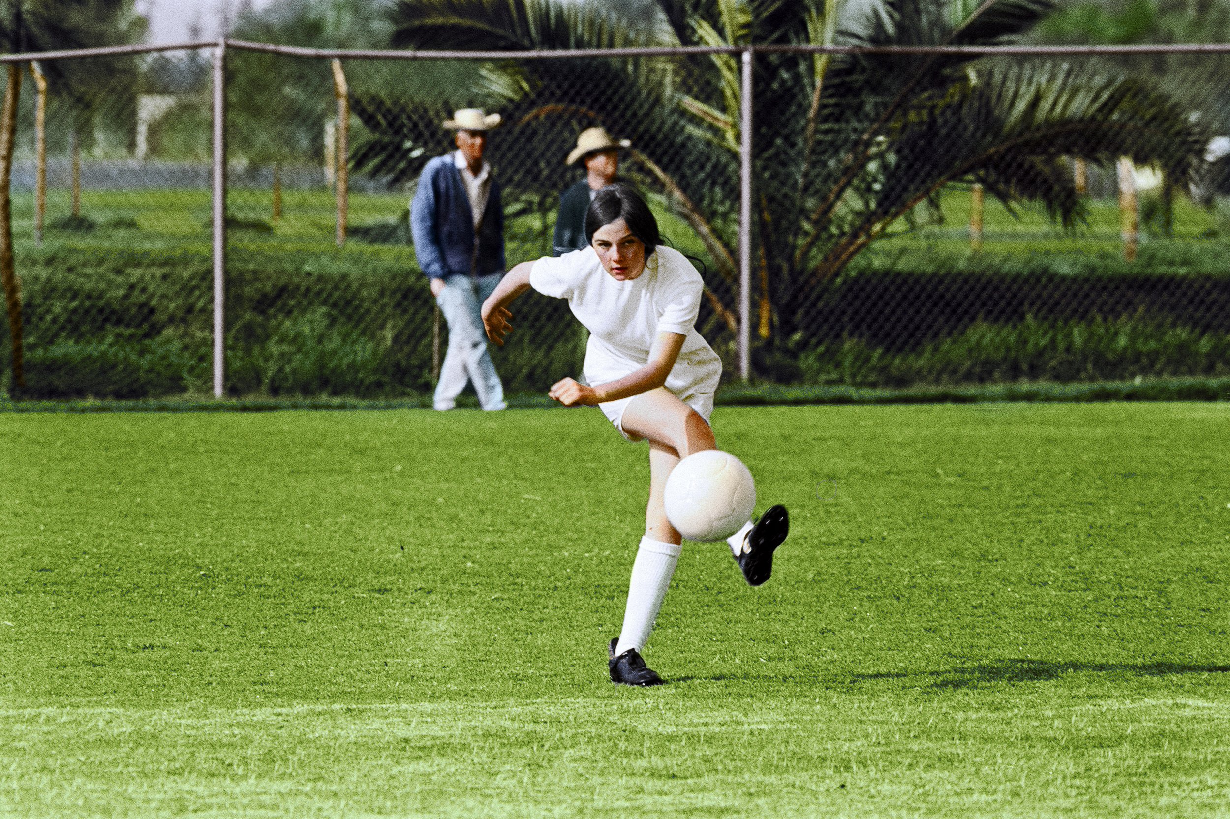M_1028_CI_Mirrorpix_England_Team_Mexico_1971_h_01502480_c_fixed (1).jpg