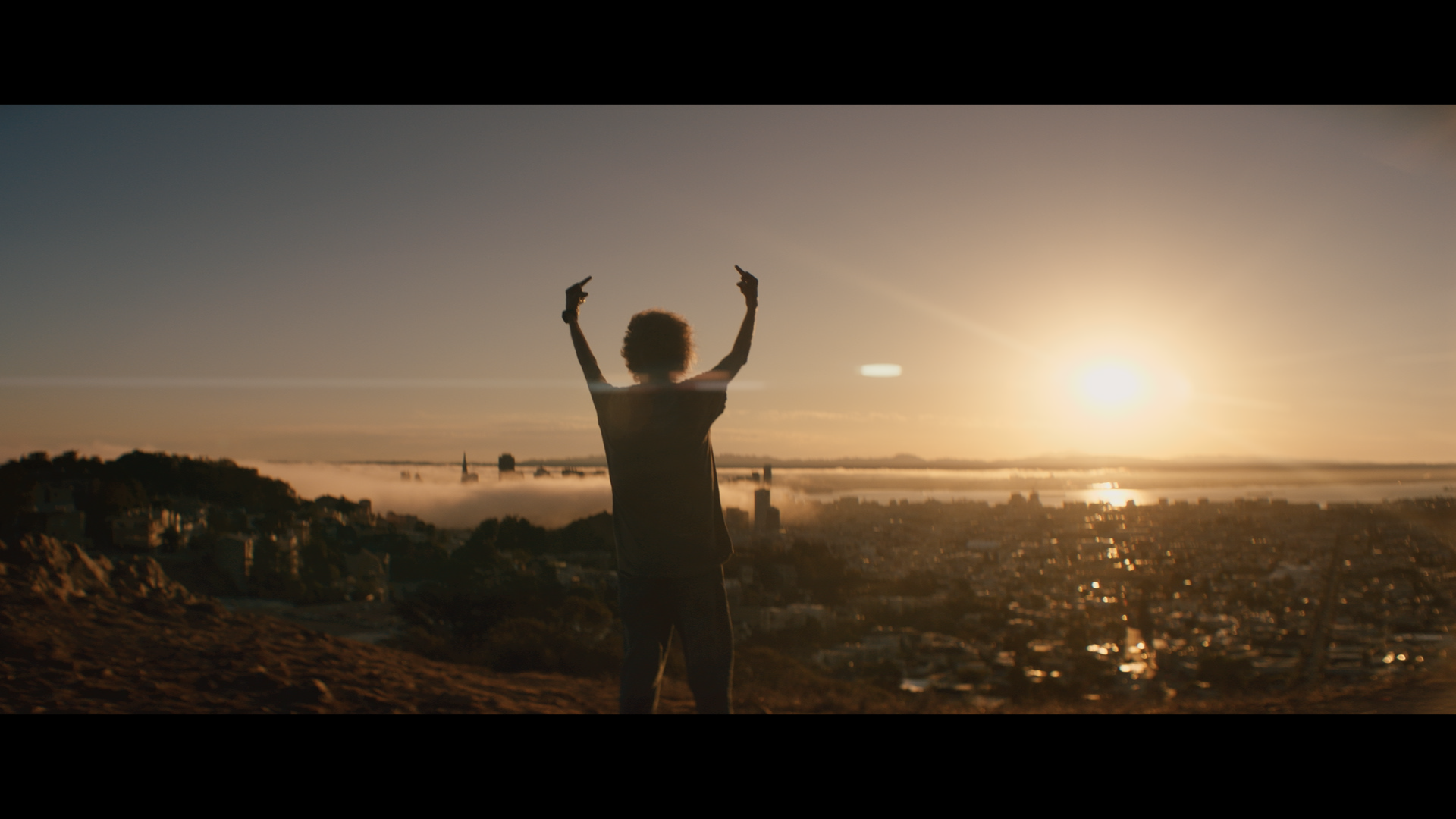 ANDRE_STILL_1920x1080_02245406_039 (1).png