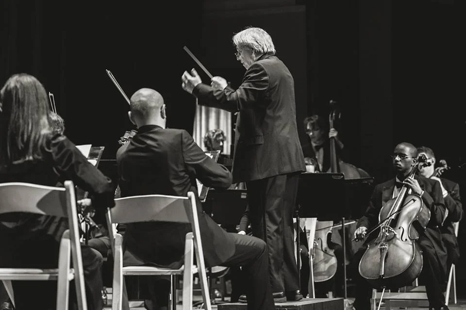 alan aurelia conducting.jpg