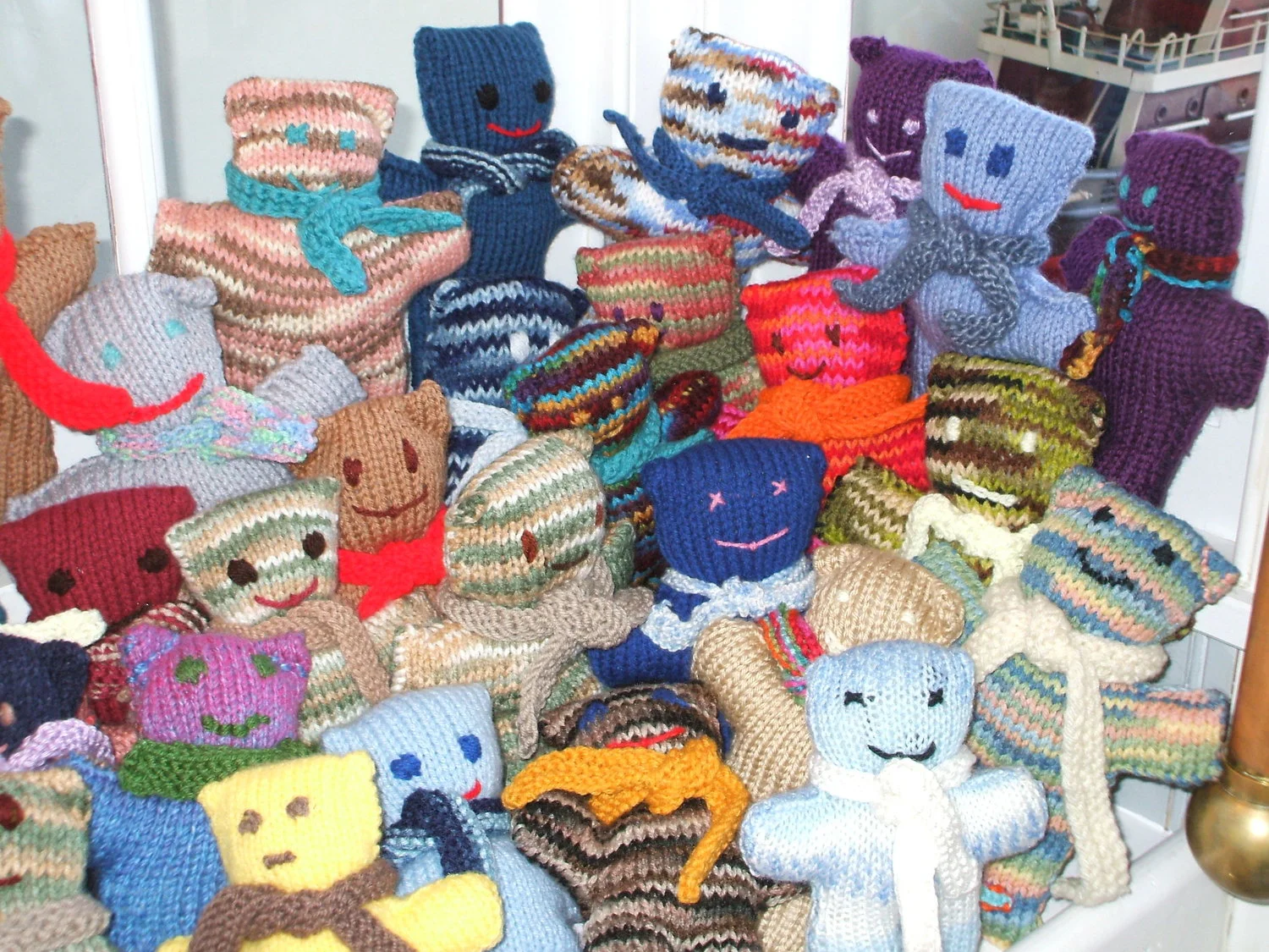 CloseKnit1.jpg