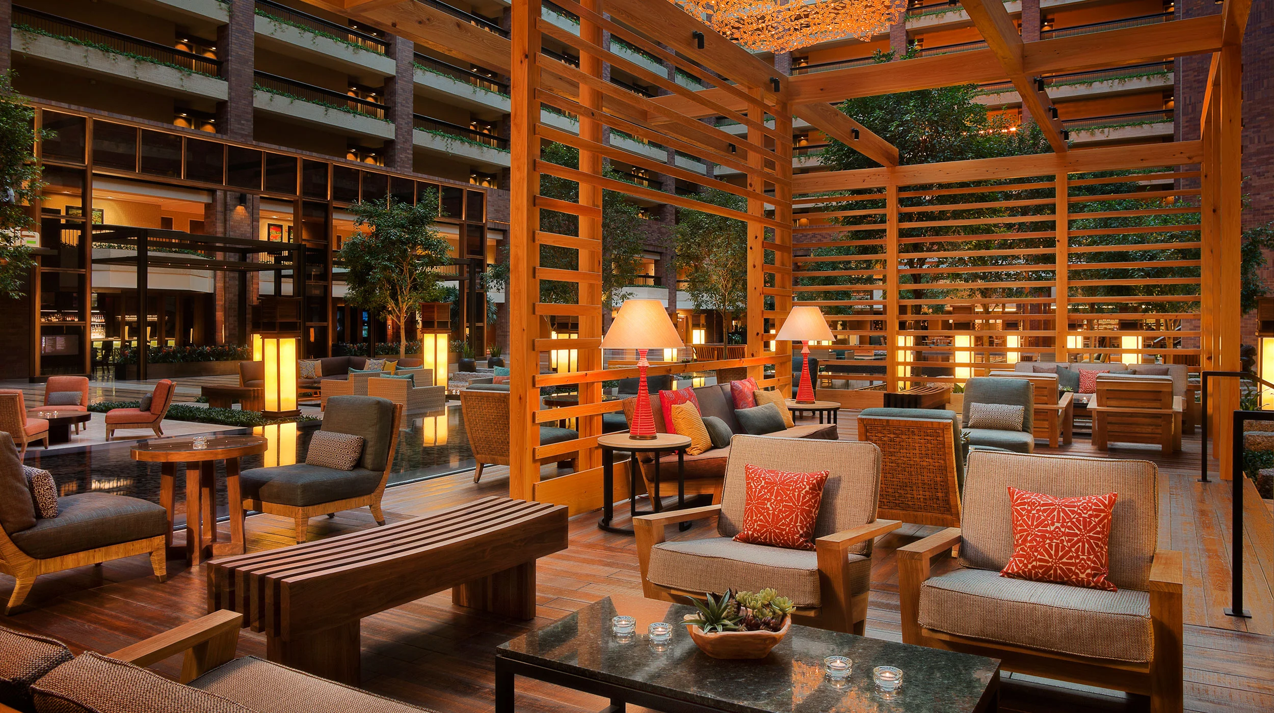 StudioOutside_Hilton-Anatole_04.jpg