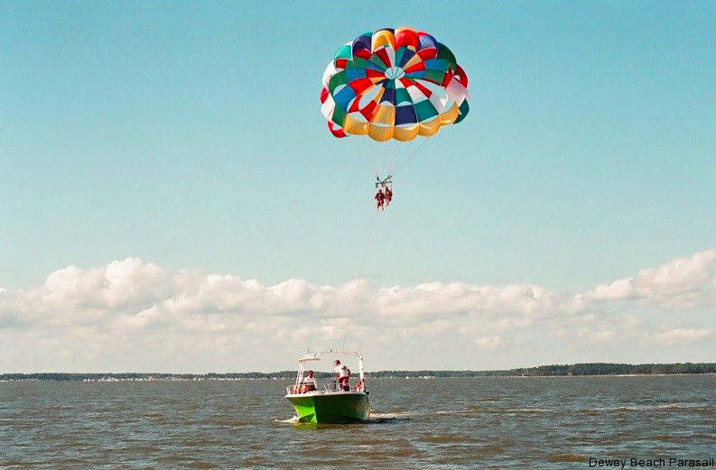  Dewey Parasailing 