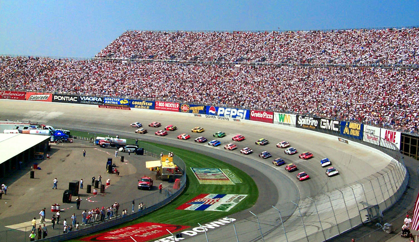 nascar2.jpg