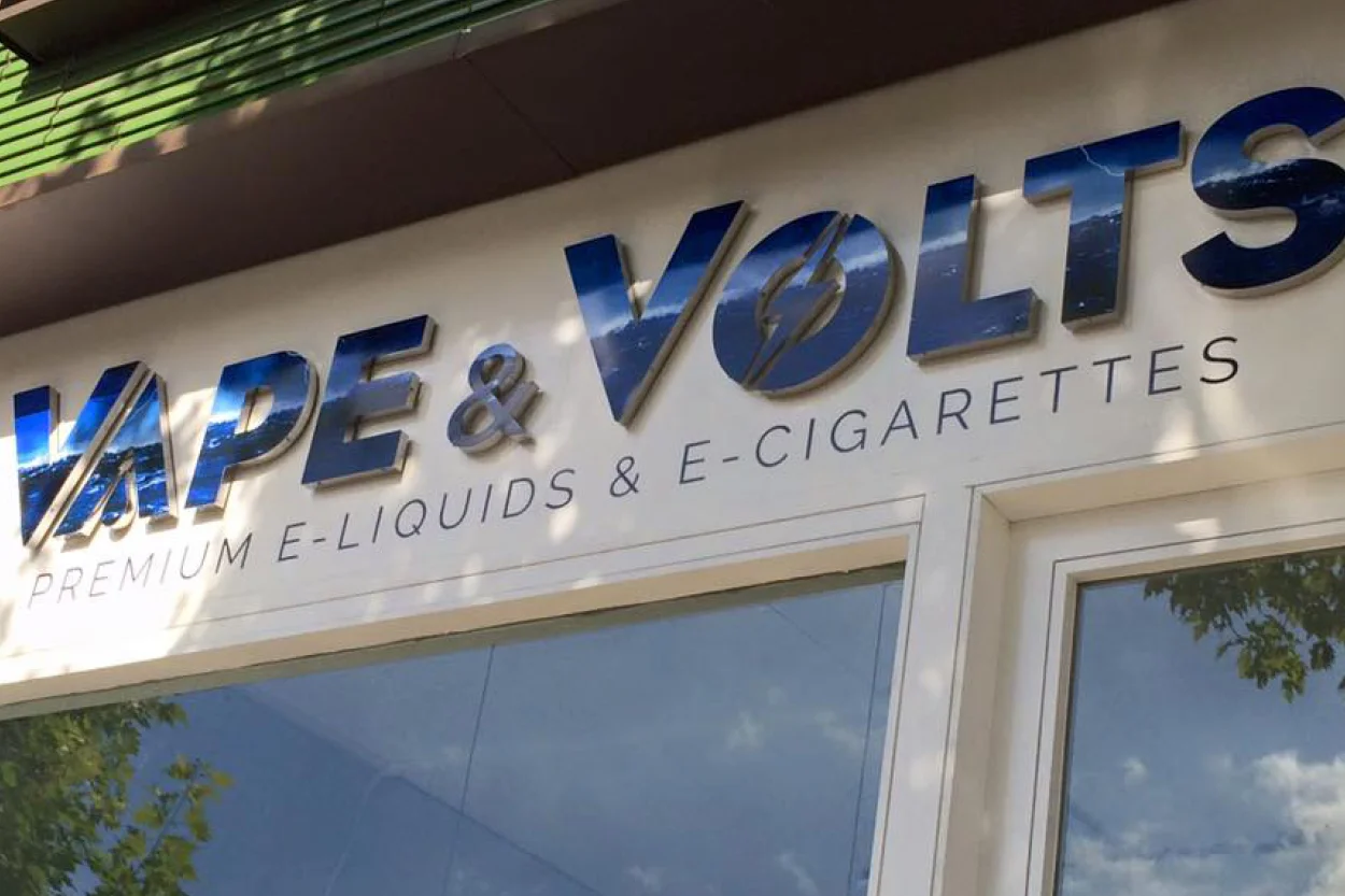 Vape&Volts_InDesign9.jpg