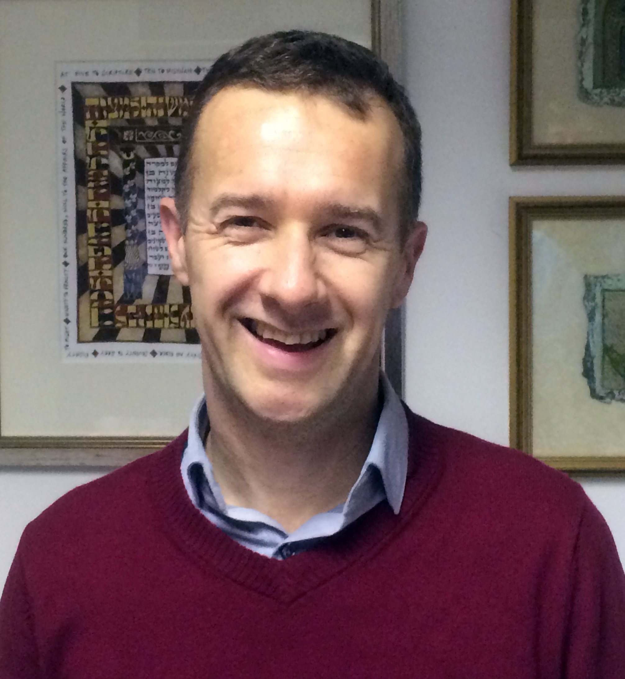  Alex Kinchin-Smith I was very involved in the Liberal youth movement (LJY-Netzer) for many years, working for the movement full time after a gap-year in Israel. Formerly from Kingston Liberal, I joined Finchley Progressive some 20 years ago. I live in North Hertfordshire with my wife Paula and two boys: Jacob and Asher.