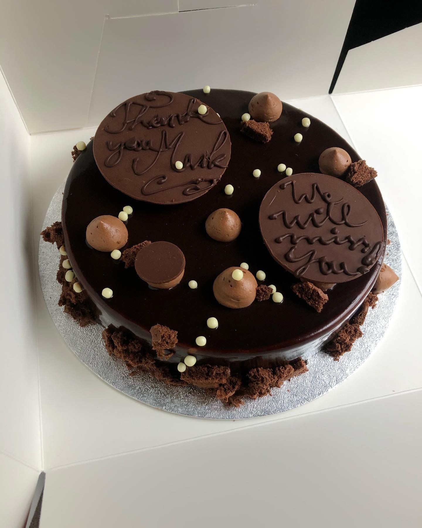 Any messages can be requested on cakes, just keep it short, creative and kind. 😊 

#shutishuti #patisserie #patisserieyork #chocolatemoussecake #gateaux #yorkfood