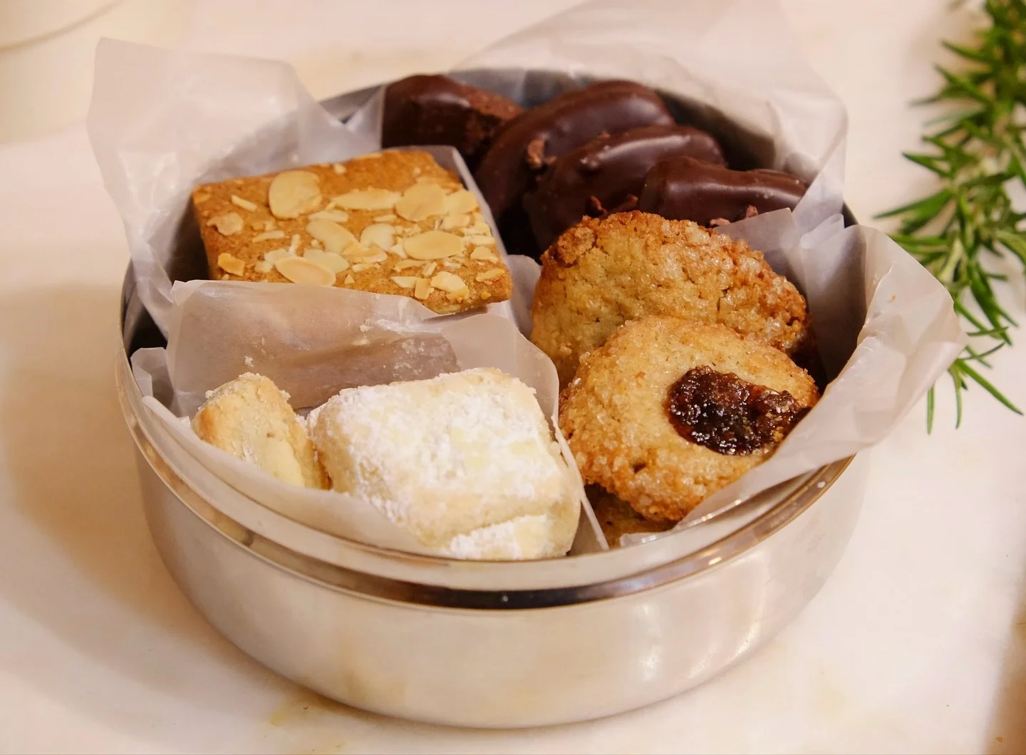 Festive Menu 2025 is now live! 🤓 Meaning, you can pre-order mince pies, festive biscuits and other foodie treats for the festive period. All baked fresh to order! 

I haven&rsquo;t left the side of my computer today wrapped in woollens 🧶🤶 just to 