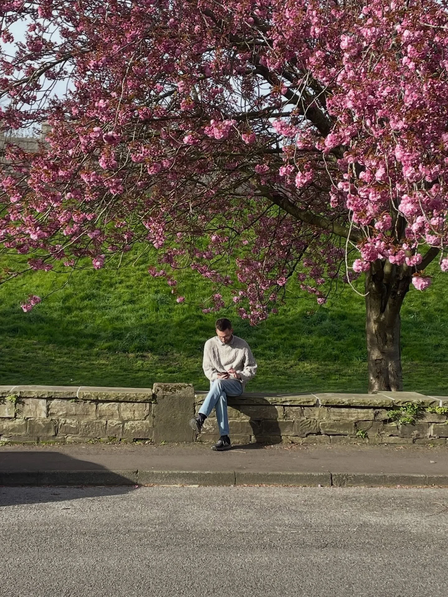 Paul and our lovingly made drinks! Thanks Paul! He is running the shop today with short opening hours only until 1pm 🕐 today ( Friday) we will be back as usual 10-4 on Saturday. 

📸Cherry blossom 🌸 @hoppers1981