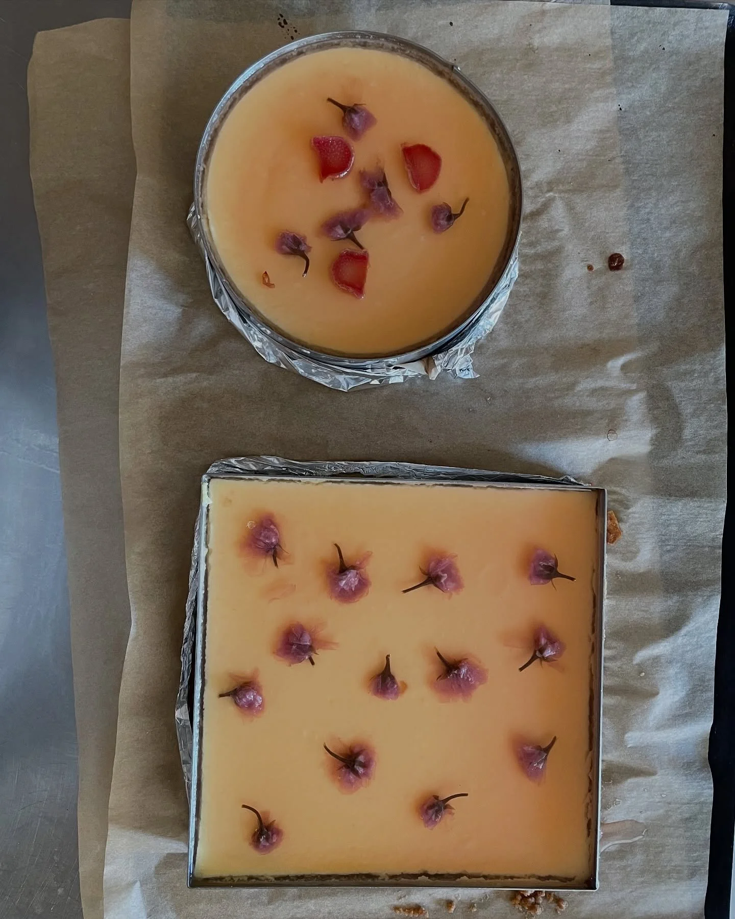 Cherry blossom cheesecake. Let me know if you want one ☝️