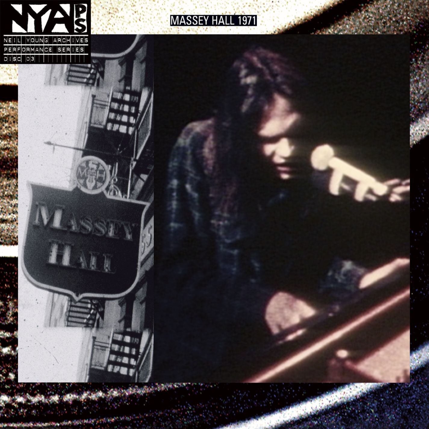 Neil Young / Live at Massey Hall (Canada)