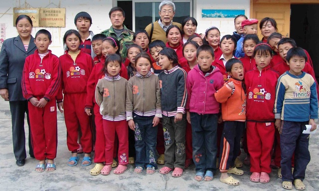 Children at Sichuan orphanage part 1