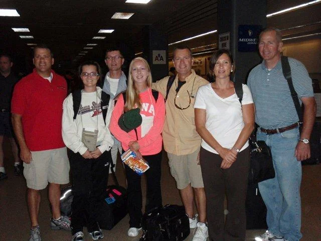 Group leaving Des Moines, Iowa