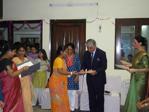 cerificates_ceremony.jpg