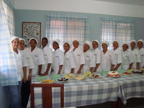 beneficiarias de curso repostera jarabacoa.jpg