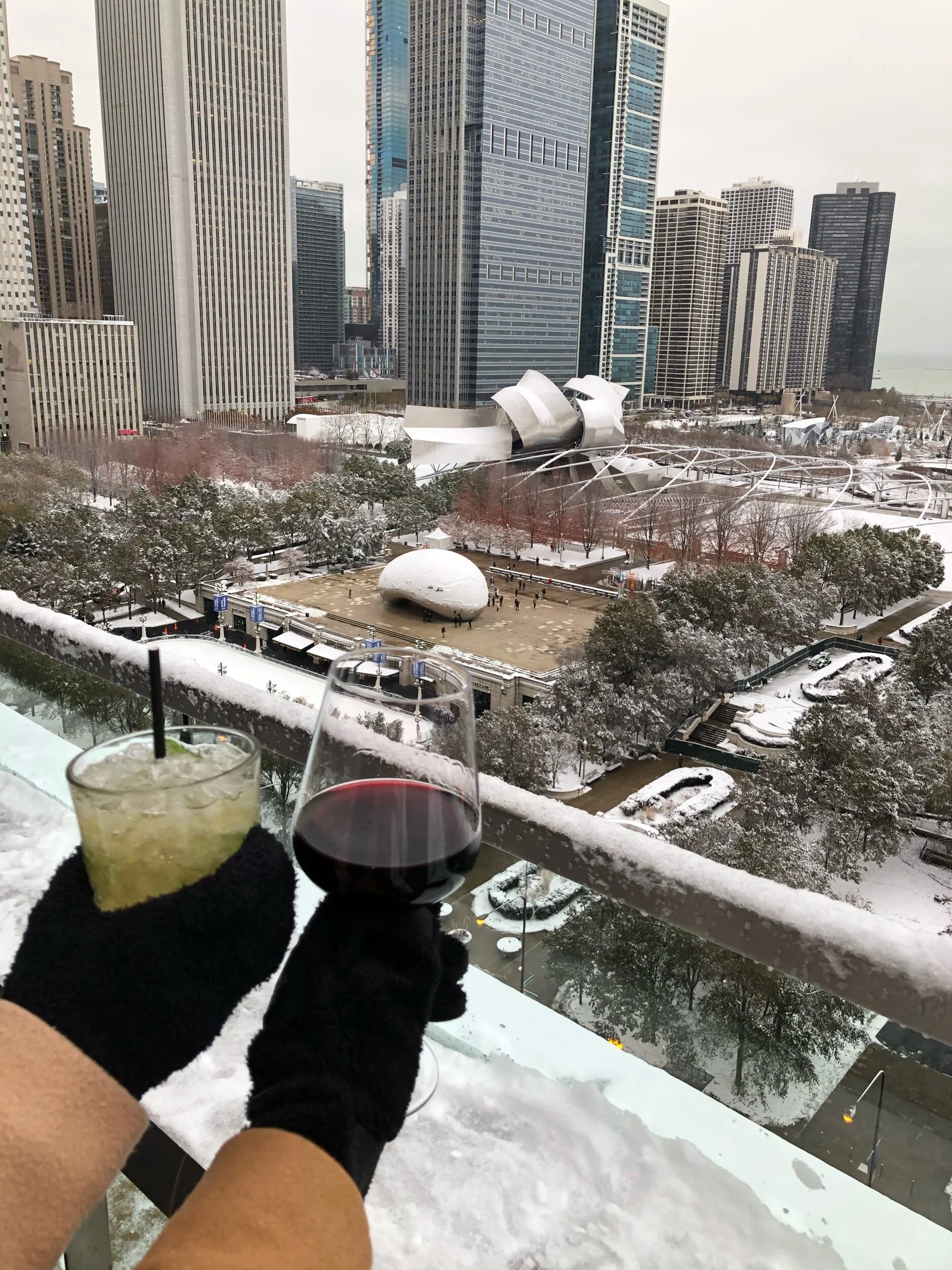15 Fun Chicago Bars & Restaurants