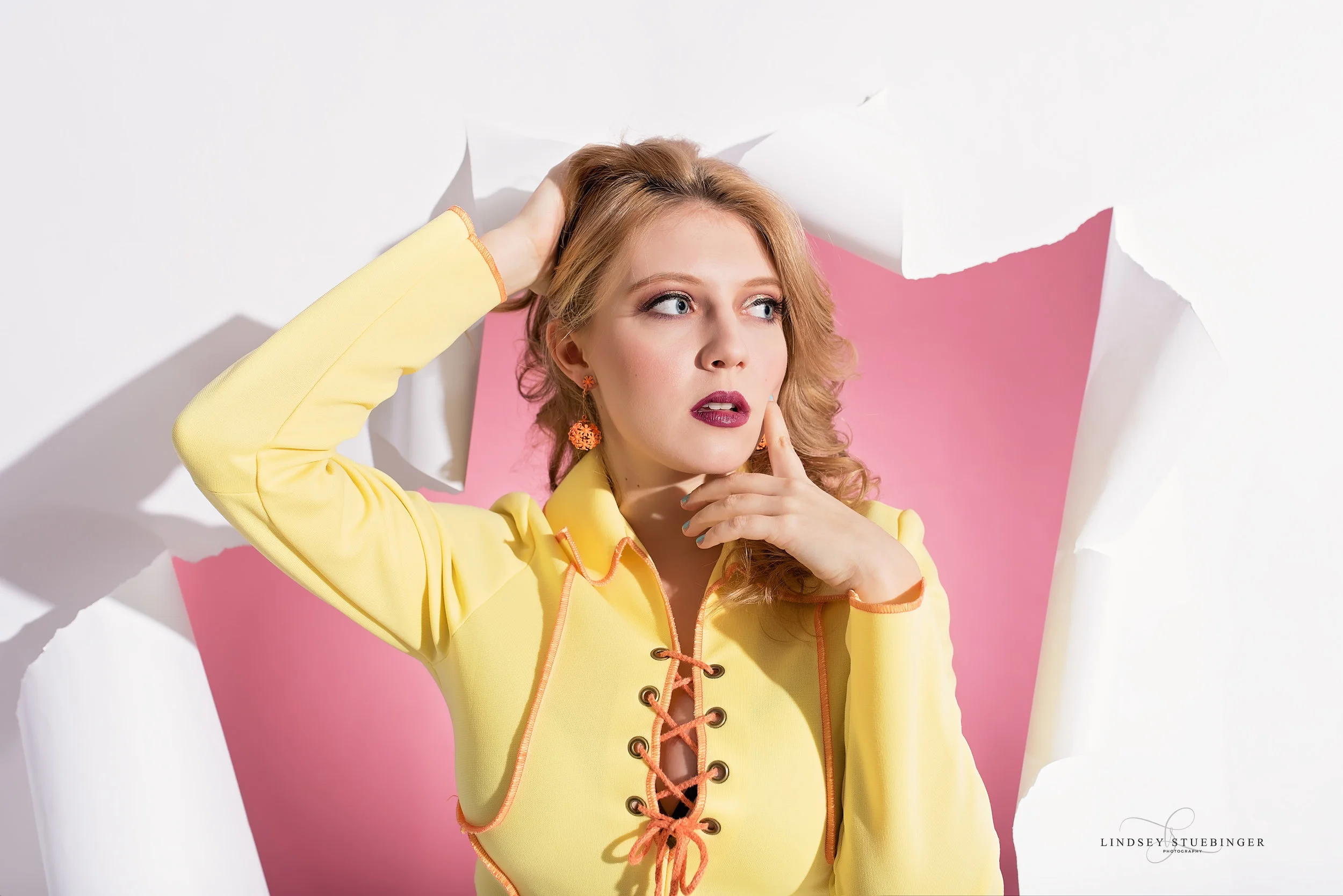 Photographer: Lindsey Stuebinger Photography Model: Kinga Malkinska Makeup and hair: Evanne Renae Amazing styling by: Janet Ehling Host / Studio: Carmel Studios Photography