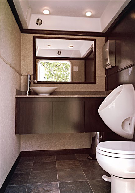Petite-Deluxe-Interior.jpg