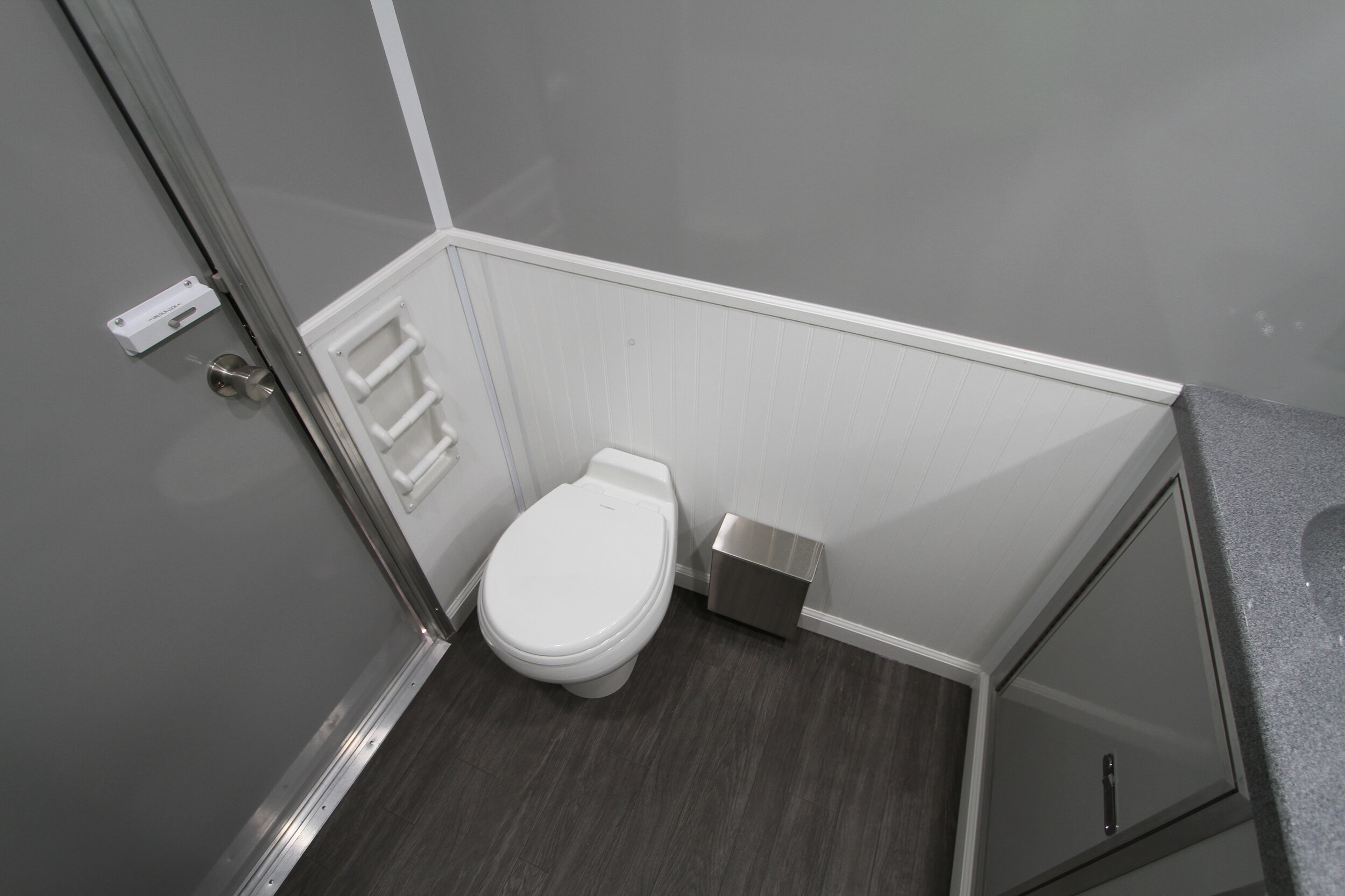 Copy of Women_s Room.JPG