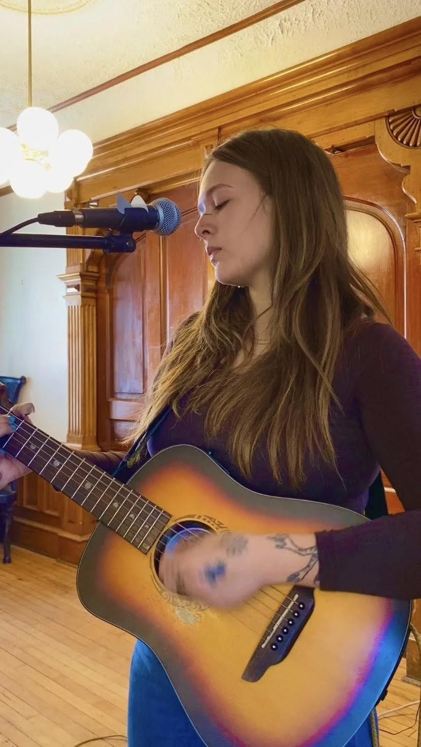 Live Music! - Annabeth Taber