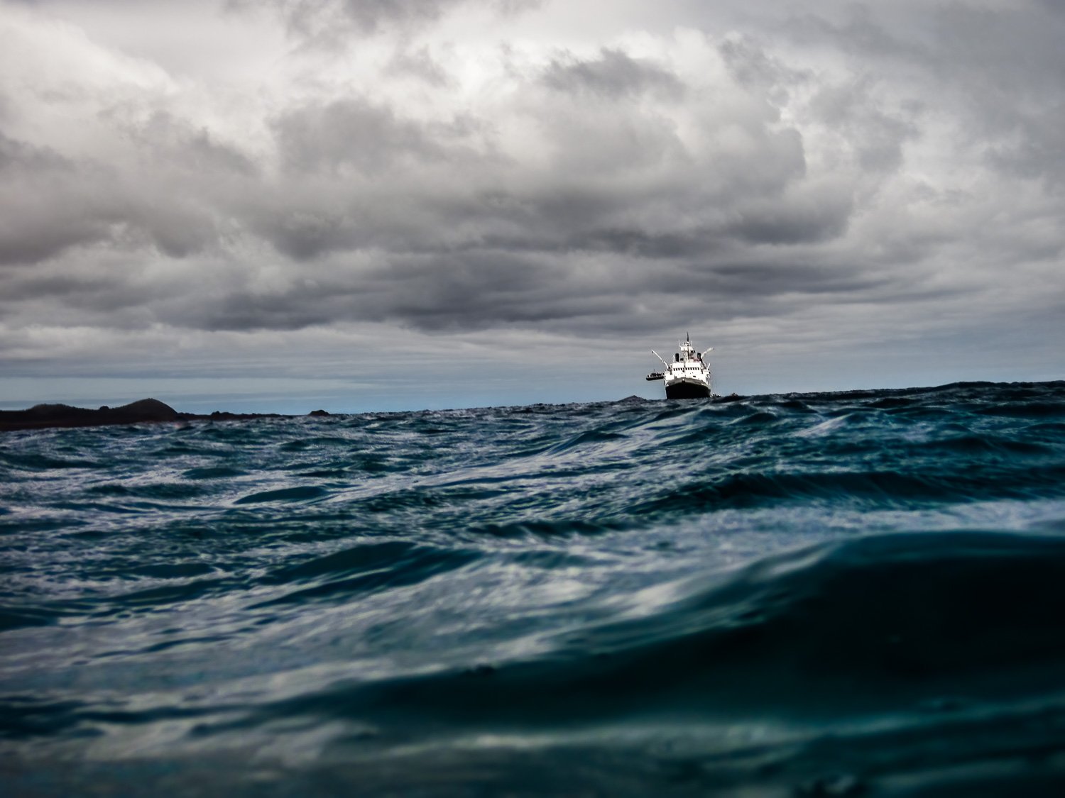 Rough Sea Snorkeling, Nat Geo Explorer