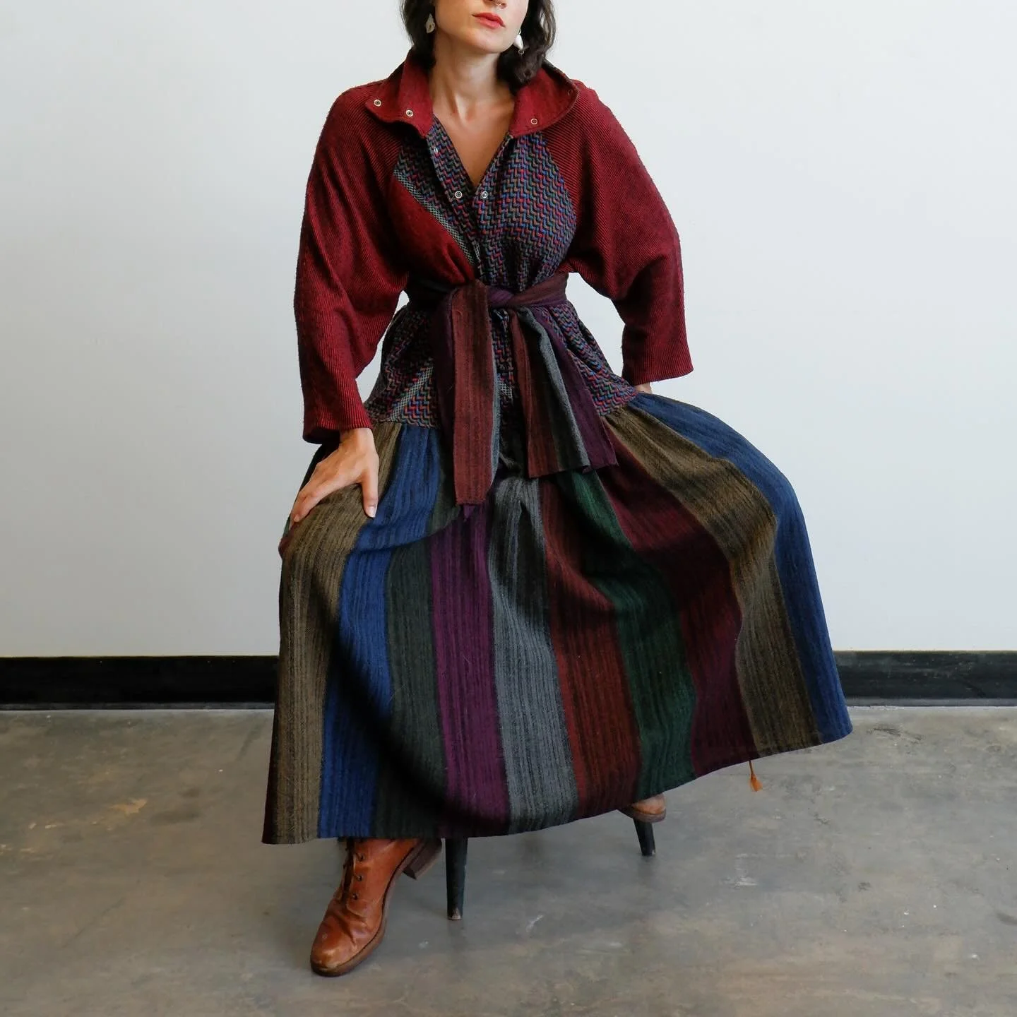 🍃Entering fall 🍂 in this jewel tone delight. Fits up to XL , listed online