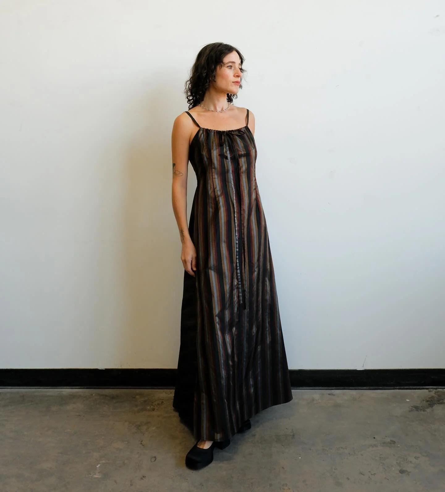 Striped taffeta dress with an easy silhouette for all seasons 🥇🥈🥉 online now