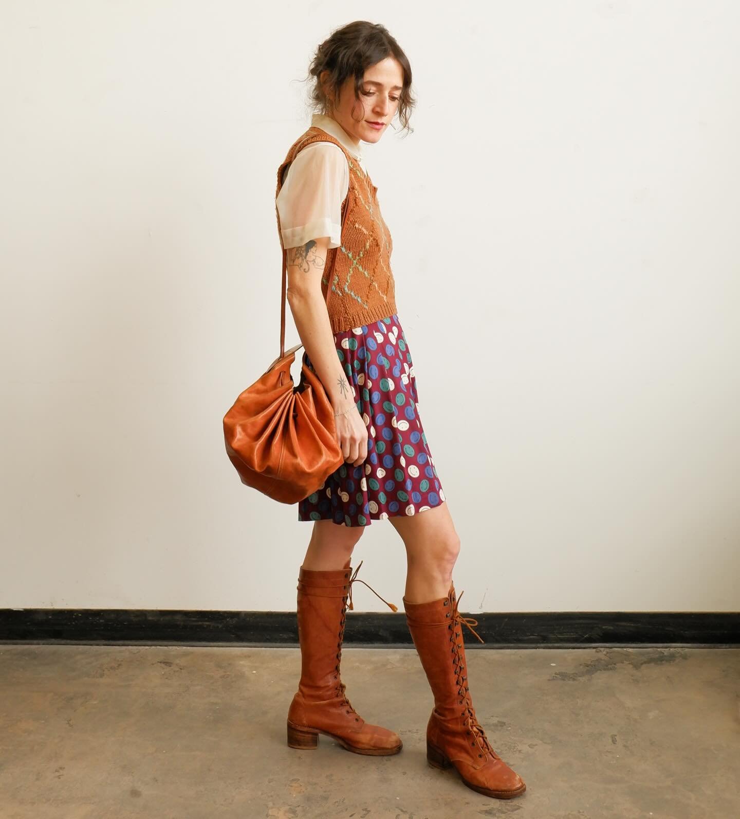 🙃Accordion leather bag &bull; 70s smiley skirt &bull; 70s handknit sweater vest &bull; 🙃  L I N K