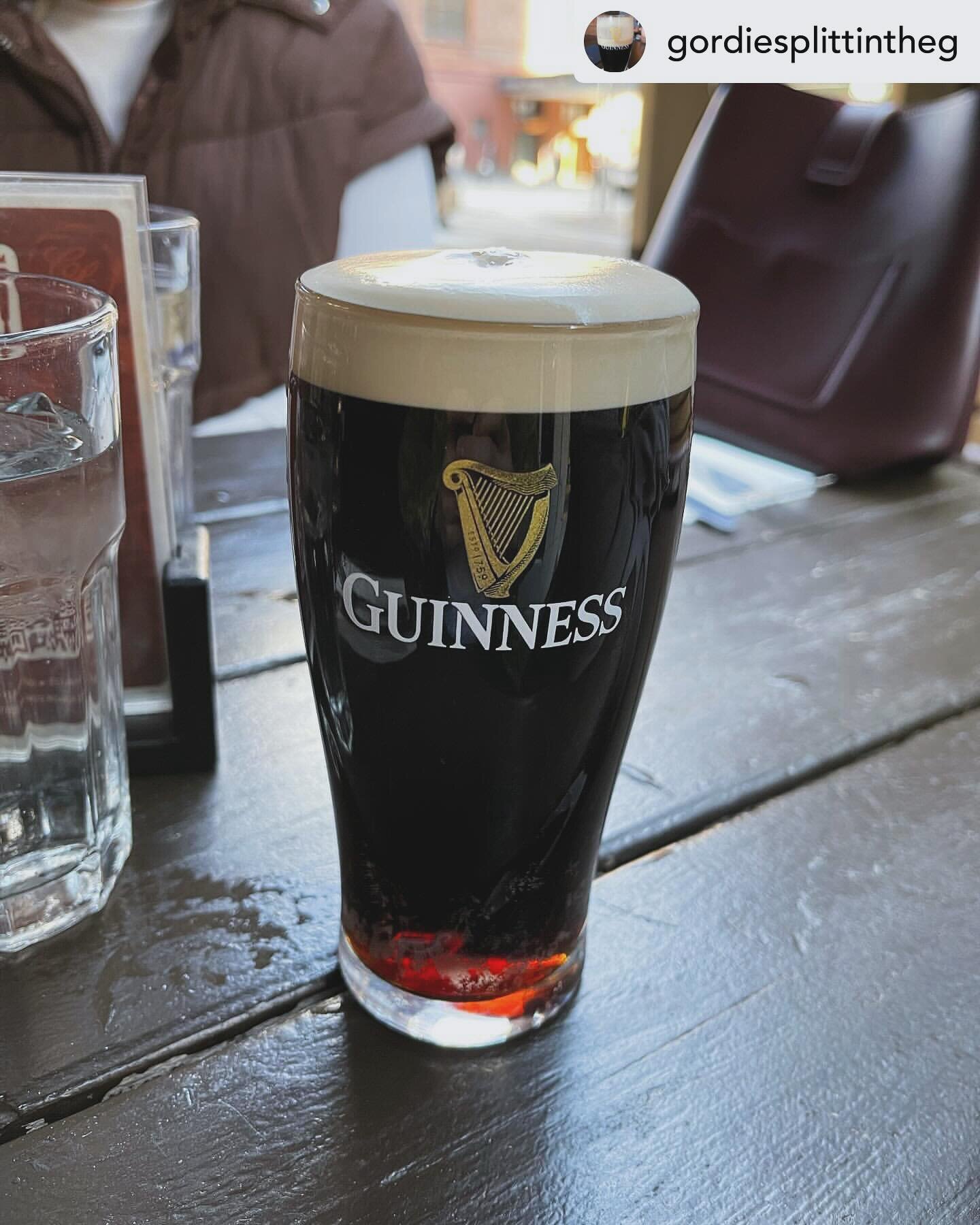 We know it&rsquo;s not just for St. Patrick&rsquo;s Day&hellip;Guinness is great ALL YEAR LONG. Thanks for stopping by! Posted @withregram &bull; @gordiesplittintheg Good scran and good pints. That is what Amsterdam Ale House gives you. I have freque
